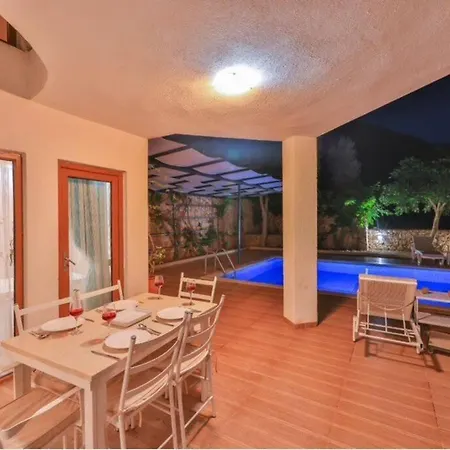 빌라 Yeni With Private Pool& Sea View 카스