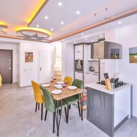 Yeni With Private Pool& Sea View 빌라